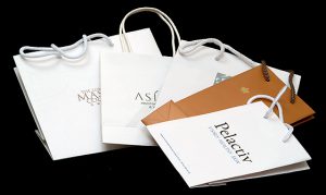 الطباعة على الأكياس الورقية